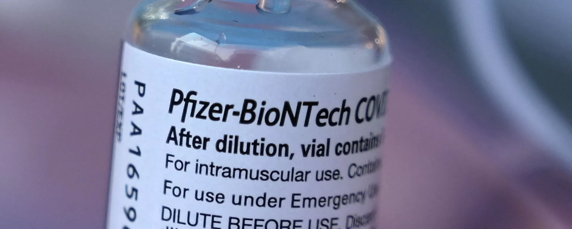 Ампула с вакциной Pfizer/BioNTech от коронавируса - Sputnik Lietuva, 1920, 22.10.2021