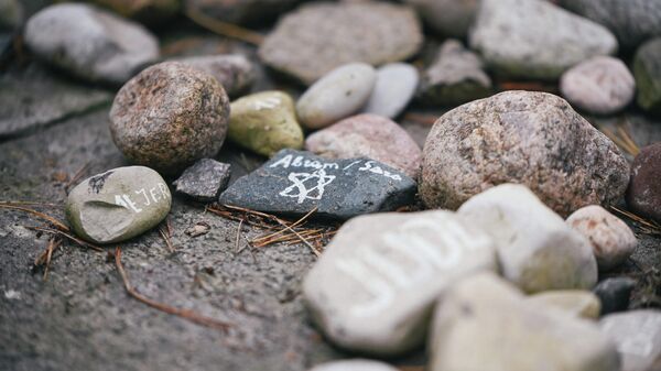 Камни на Панеряйском мемориале жертвам Холокоста, архивное фото - Sputnik Lietuva