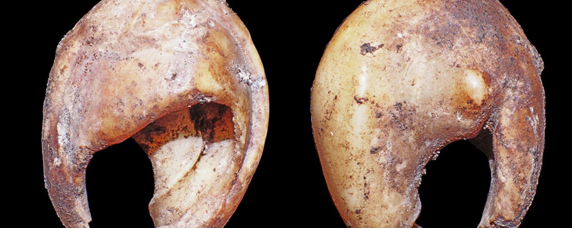 Древние бусины, найденные в пещере Бизмун в Марокко - Sputnik Литва, 1920, 28.09.2021