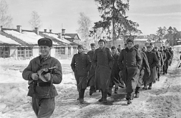 Belaisviai vokiečiai prie Maskvos. 1941 metų gruodžio mėn. Belaisviai vokiečiai prie Maskvos. 1941 metų gruodžio mėn. - Sputnik Lietuva