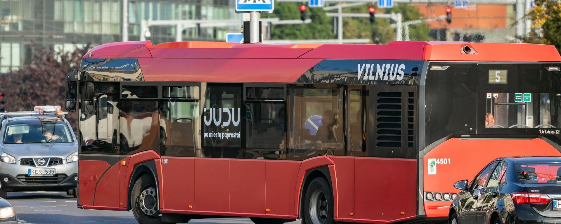 Autobusas Vilniuje - Sputnik Lietuva, 1920, 23.04.2022