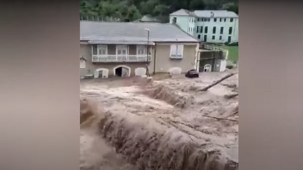 Наводнение в Италии из-за сильных дождей - Sputnik Литва