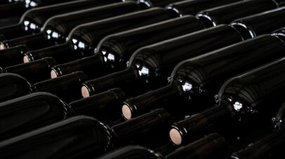 Бутылки, архивное фото