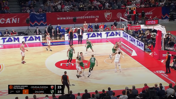 Баскетбольный матч литовского Жальгириса против сербской Црвены звезды - Sputnik Литва