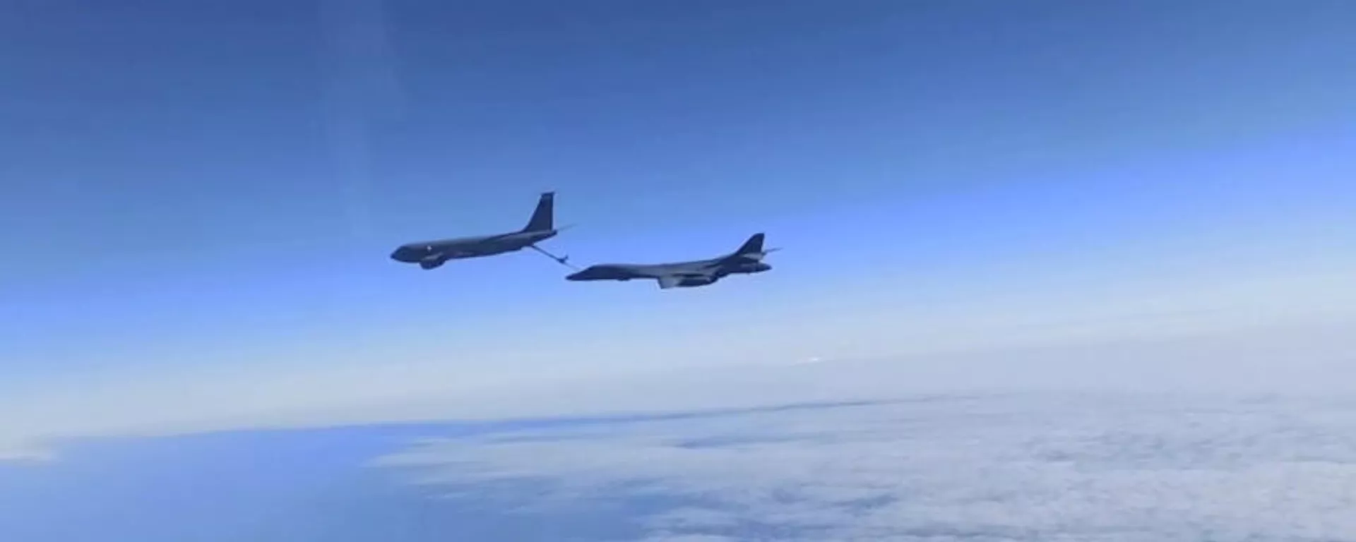 Naikintuvai Su-30 prie Rusijos sienų užfiksavo amerikiečių bombonešius - Sputnik Lietuva, 1920, 20.10.2021