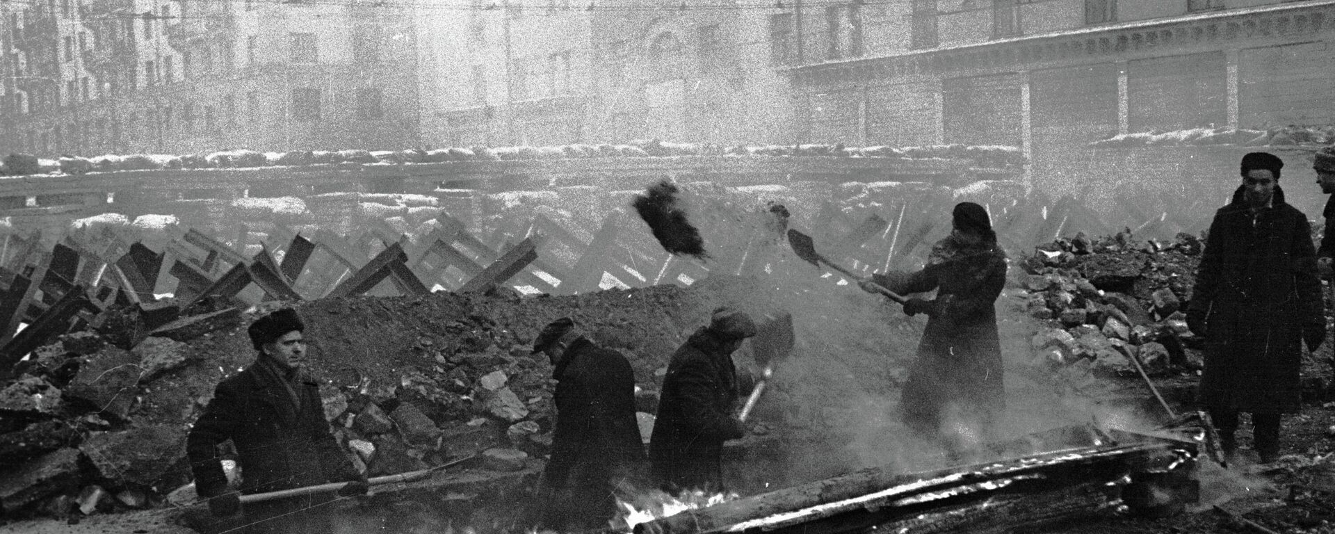 Maskvos gyventojai ruošia prieštankinę gynybą - Sputnik Lietuva, 1920, 20.10.2021