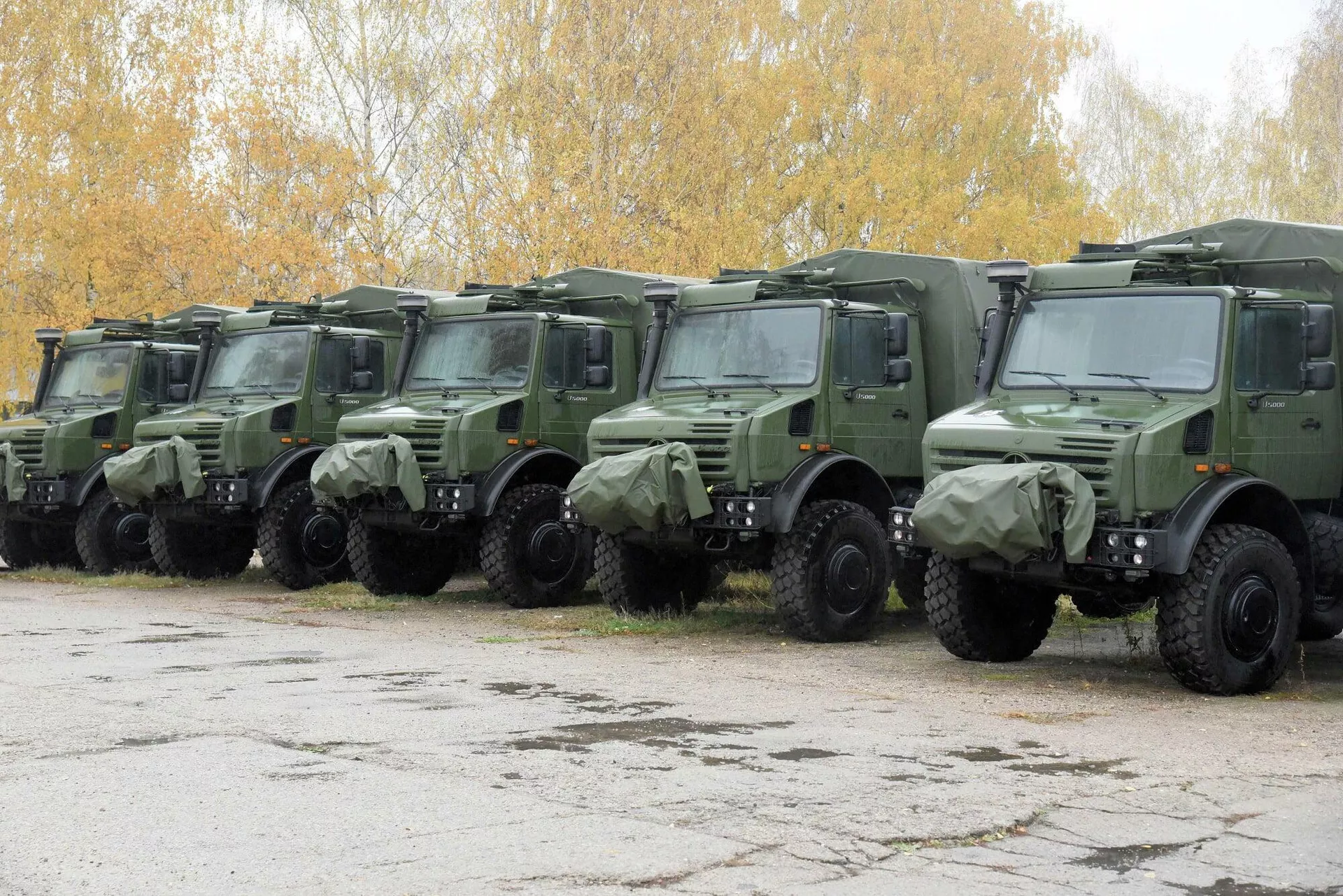 Немецкие грузовики Unimog U5000 для литовской армии - Sputnik Lietuva, 1920, 21.10.2021