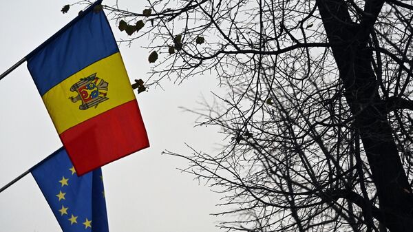 Флаги Молдавии и Евросоюза в Кишиневе, архивное фото - Sputnik Литва
