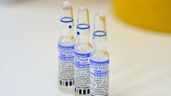 Ампулы с однокомпонентной вакциной Спутник Лайт против короновирусной инфекции COVID-19, архивное фото - Sputnik Литва
