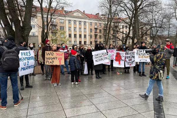 Protestuotojai ragino humaniškai elgtis su migrantais. - Sputnik Lietuva