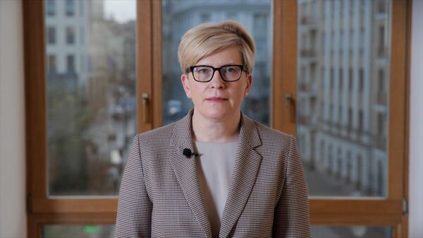 Премьер-министр Литвы Ингрида Шимоните обратилась к жителям Литвы в связи с чрезвычайным положением - Sputnik Литва