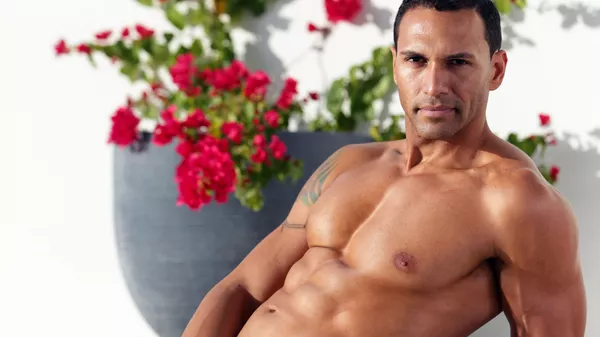 Снимок  Dennis Arff - Summer Edition из австралийского календаря пожарных Australian Firefighters Calendar 2022 - Sputnik Lietuva