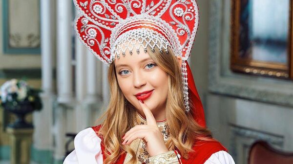 Победительница в конкурсе красоты Mrs. Top of the World Ксения Давыдова - Sputnik Литва