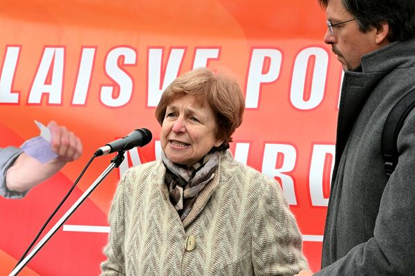 Депутат Европейского парламента Татьяна Жданок на митинге в Вильнюсе. - Sputnik Литва