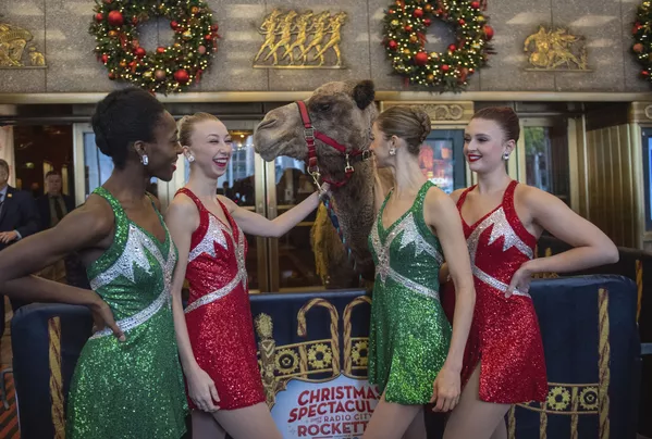 &quot;Kalėdinio spektaklio Radio City Music Hall&quot; pastatymas Niujorke. - Sputnik Lietuva