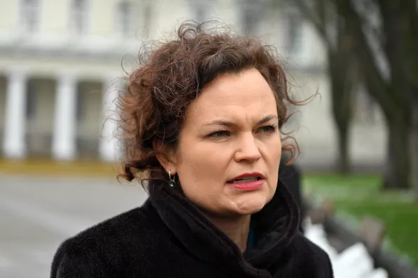 Lietuvos politikė Vitalija Jankauskaitė-Milčiuvienė motinų protesto akcijoje Simono Daukanto aikštėje, Vilniuje. - Sputnik Lietuva