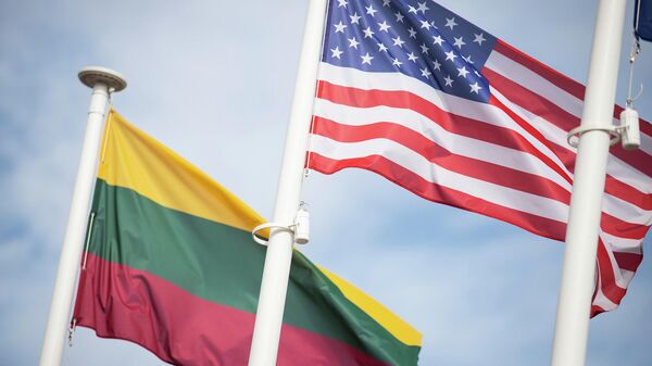 Флаги Литвы и США, архивное фото - Sputnik Литва