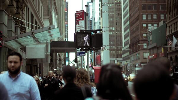Люди на улице в Нью-Йорке, архивное фото - Sputnik Литва