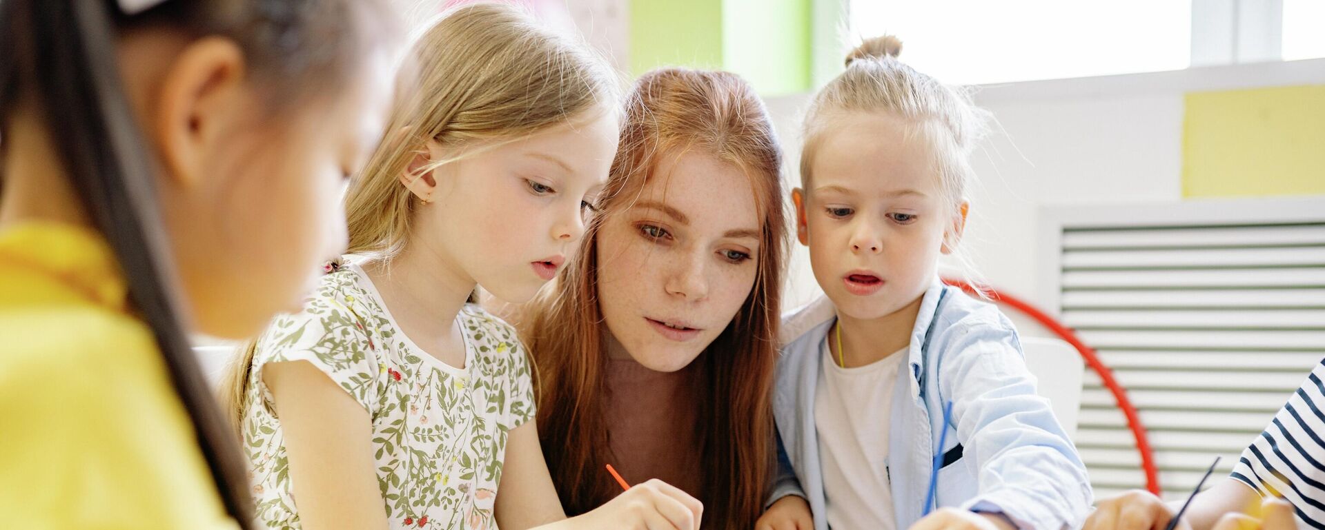 Занятие в детском саду, архивное фото Занятие в детском саду, архивное фото - Sputnik Литва, 1920, 01.02.2026