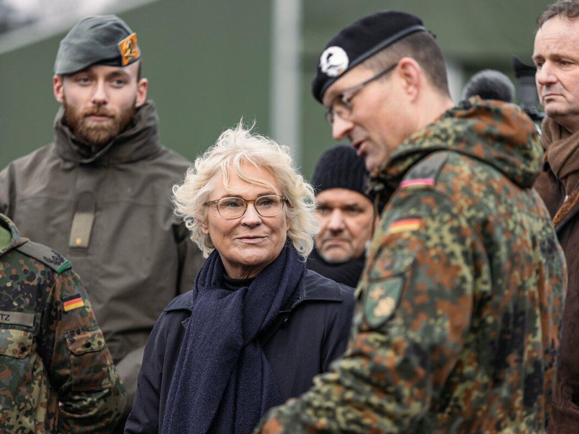 министр обороны германии 2022