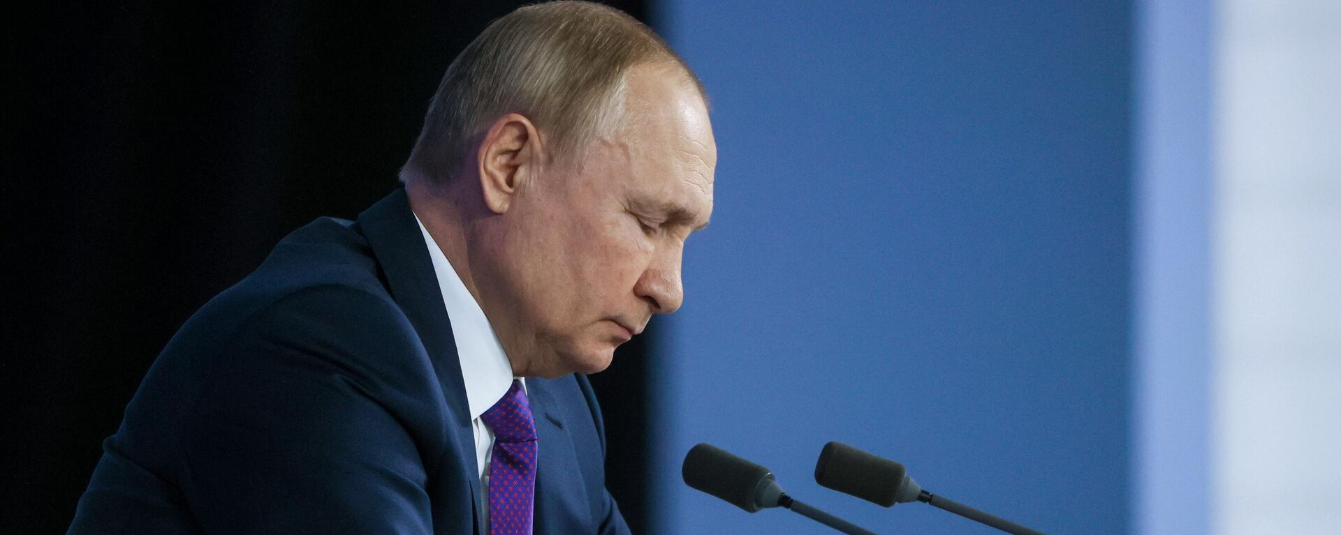 Президент России Владимир Путин на большой ежегодной пресс-конференции - Sputnik Lietuva, 1920, 23.12.2021