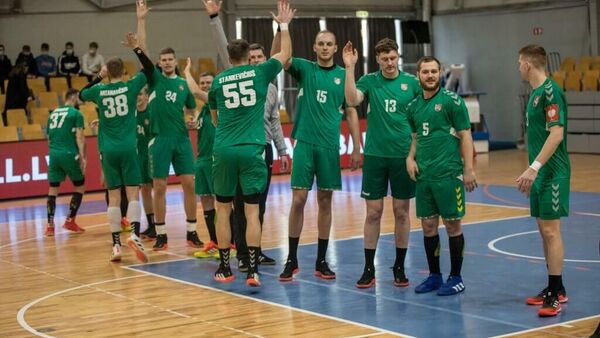 Игроки сборной Литвы по гандболу на турнире в Риге - Sputnik Литва