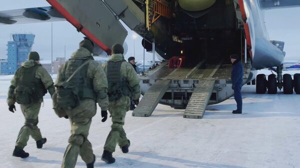 Отправка российской части миротворческого контингента в Казахстан - Sputnik Литва