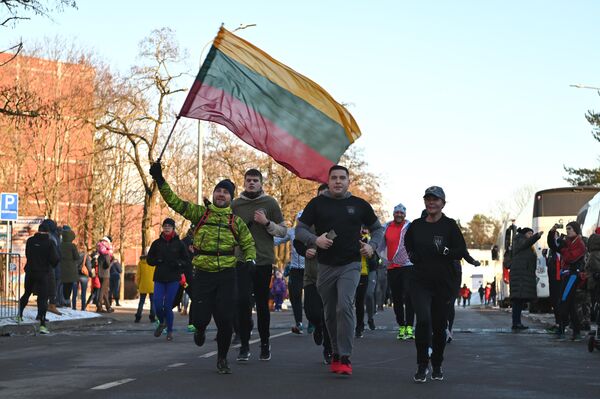 Bėgime dalyvavo apie 4 tūkstančiai žmonių. - Sputnik Lietuva