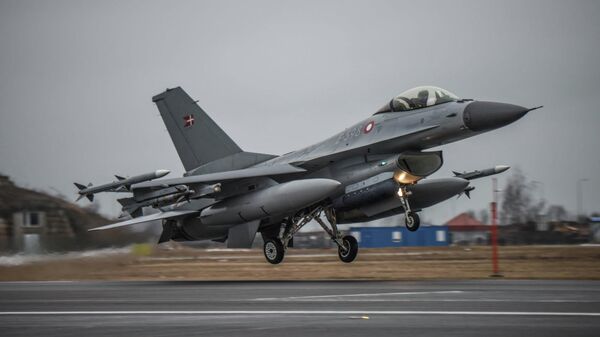 Daugiafunkcis naikintuvas F-16 Fighting Falcon - Sputnik Lietuva