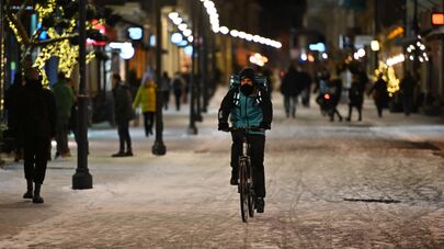 Заснеженная улица в Вильнюсе