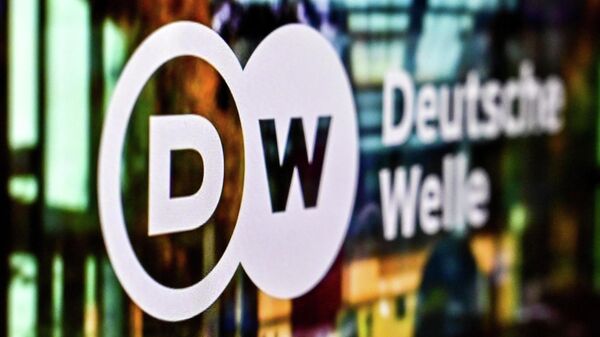 Логотип телерадиокомпании Deutsche Welle - Sputnik Литва