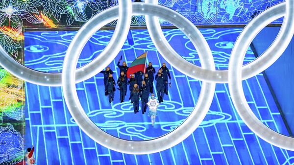 Литовские спортсмены на церемонии открытия XXIV зимних Олимпийских игр в Пекине - Sputnik Литва