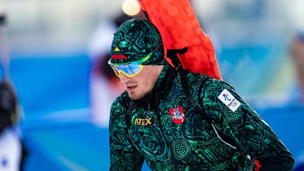 Литовский биатлонист Витаутас Строля на зимних Олимпийских играх в Пекине - Sputnik Литва