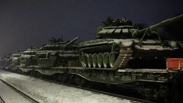 Po pratybų grįžta eilinis Vakarų karinės apygardos tankų kariuomenės ešelonas - Sputnik Lietuva