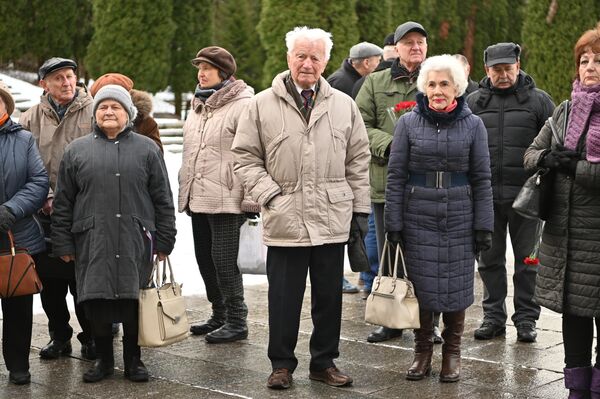 На фото: участники памятной акции в Вильнюсе. - Sputnik Литва