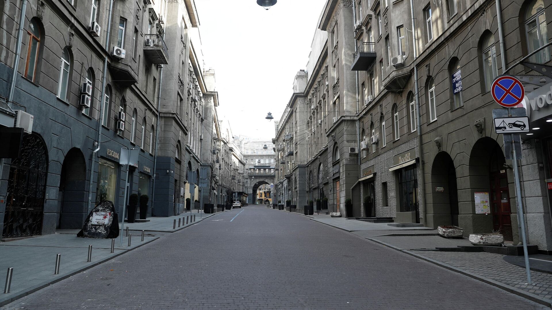 Пустая улица в центре Киева - Sputnik Литва, 1920, 25.02.2022