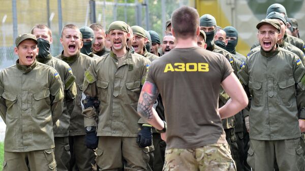 Новобранцы украинского националистического батальона Азов, архивное фото - Sputnik Lietuva