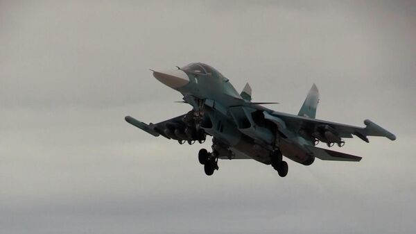 Российские Су-34 нанесли удары по военной инфраструктуре Украины 
 - Sputnik Литва