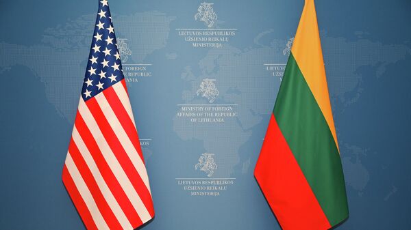 Флаги США и Литвы, архивное фото - Sputnik Литва
