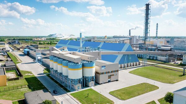 Литовский завод по производству фосфорных удобрений Lifosa - Sputnik Литва
