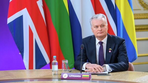 Президент Литвы Гитанас Науседа во время саммита в Лондоне - Sputnik Литва