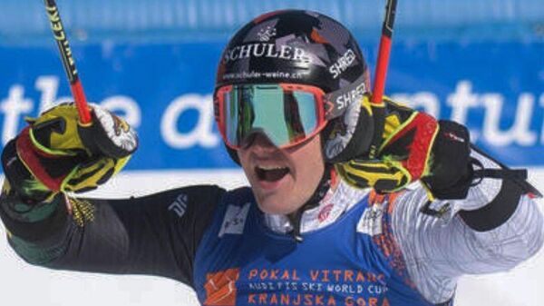 Литовский горнолыжник Андрей Друкаров на на этапе Кубка мира в Словении - Sputnik Литва