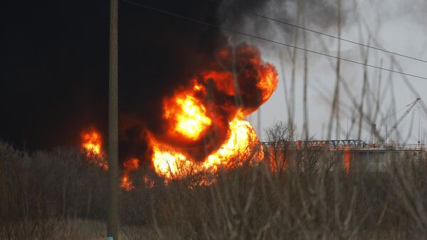 Пожар на нефтебазе в Белгороде - Sputnik Литва