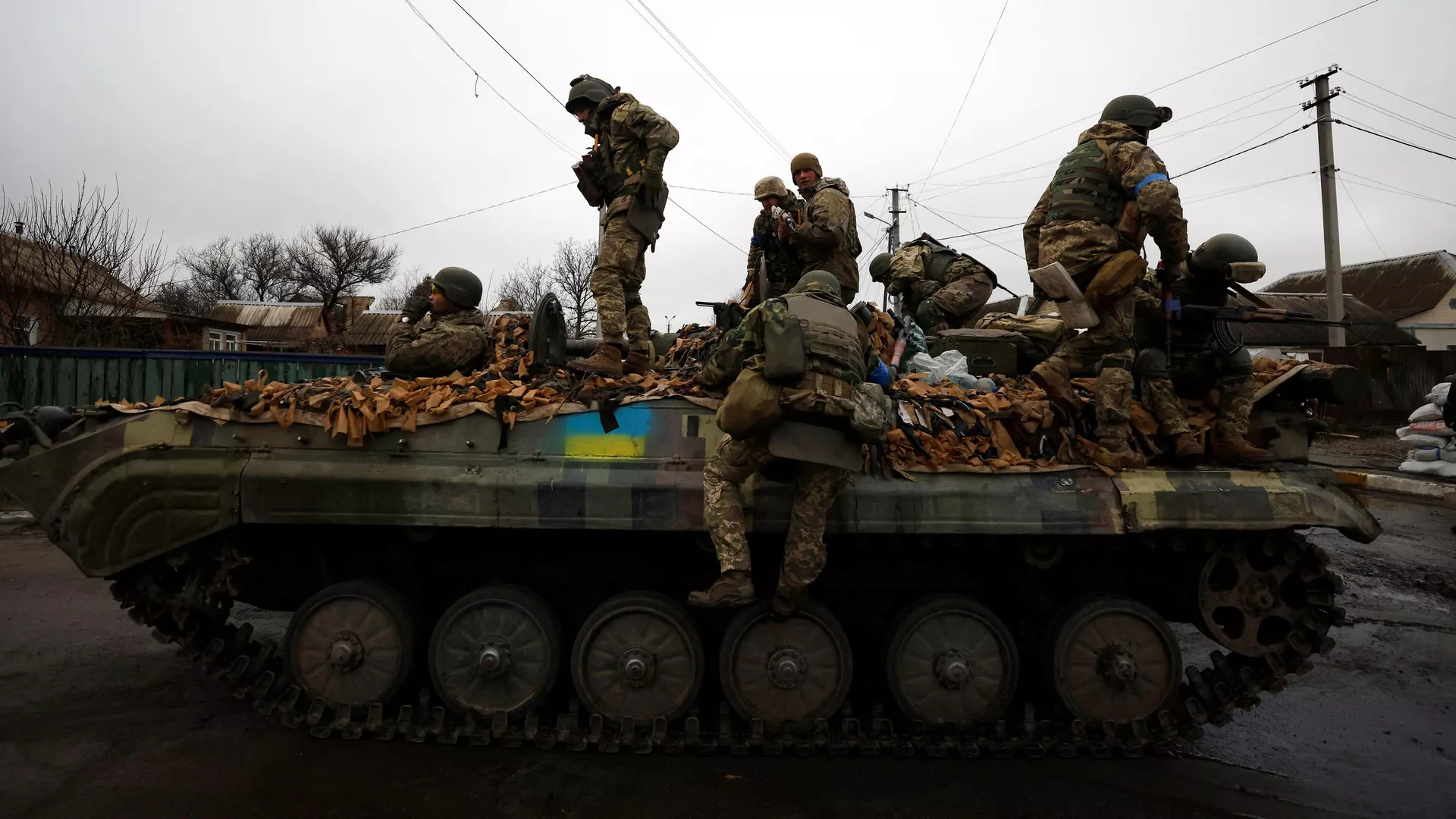 Ukrainos ginkluotųjų pajėgų kariai Bučoje