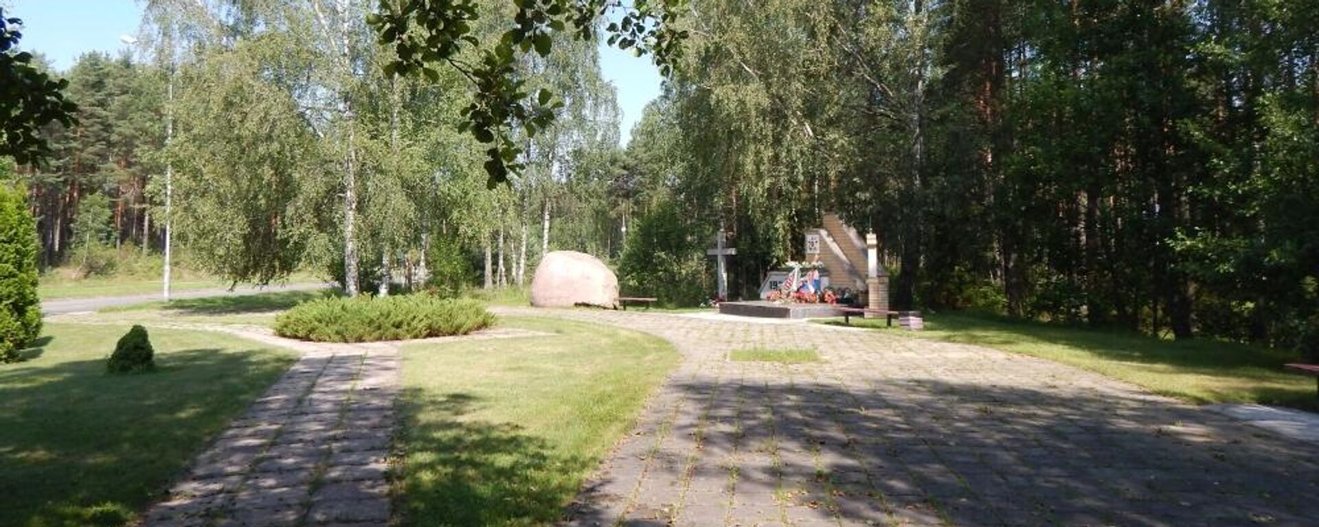 Antrojo pasaulinio karo aukų kapas - Sputnik Lietuva, 1920, 07.04.2022