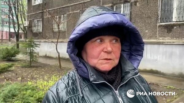 Жительница Мариуполя рассказала РИА Новости, как боевики Азова брали в заложники жителей города - Sputnik Литва