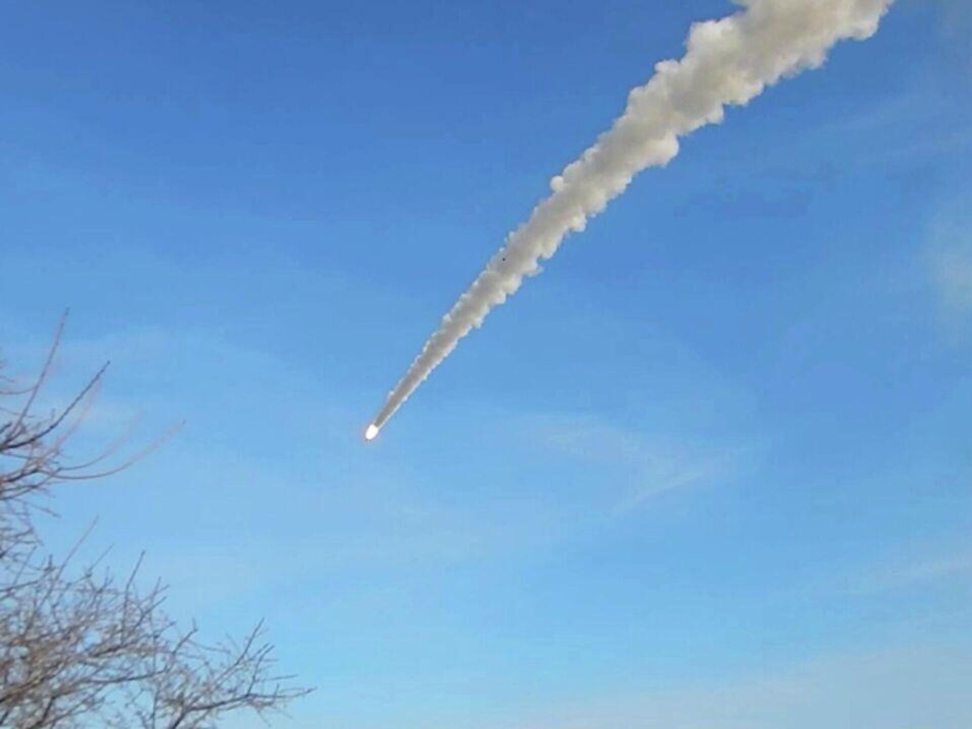Украина сейчас тревога воздушная телеграмм. Ракета с запуском. Сверхзвуковая ракета. Ракеты большой дальности. Запуск ракеты ПВО.