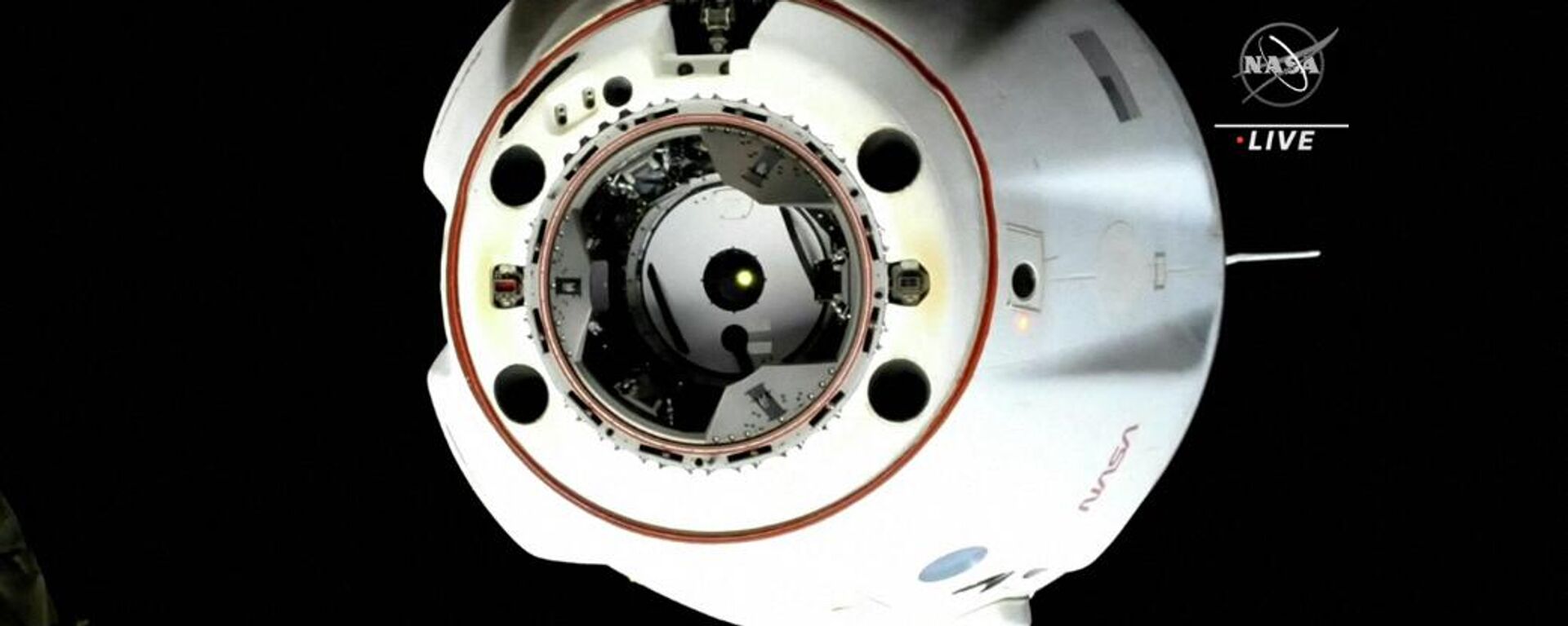 Erdvėlaivis SpaceX Dragon Endurance, atsijungęs nuo priekinio Harmony modulio prievado - Sputnik Lietuva, 1920, 11.05.2022