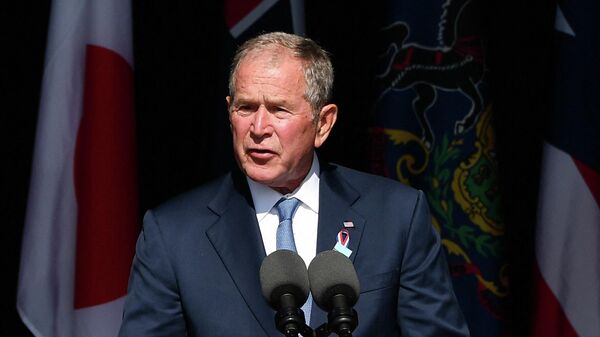 Экс-президент США Джордж Буш, архивное фото - Sputnik Литва