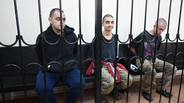 Верховный суд ДНР приговорил к смертной казни иностранных наемников - Sputnik Литва